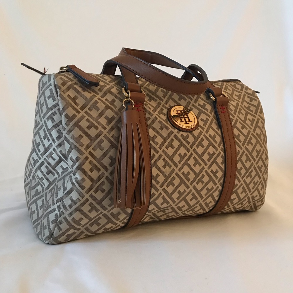 Tommy Hilfiger purse